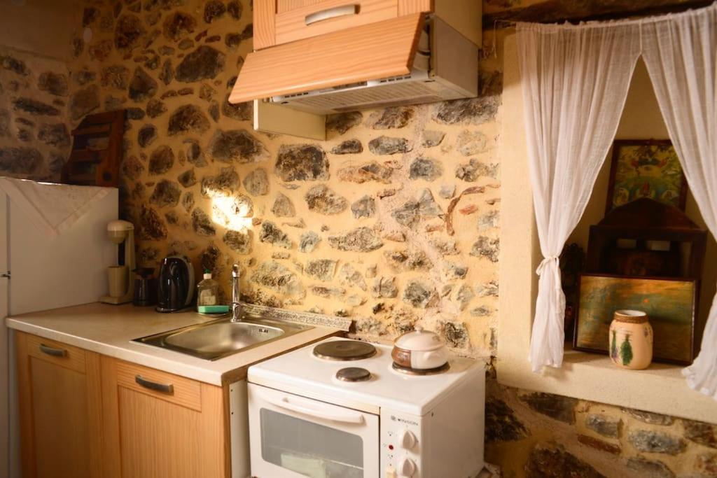 A Small Paradise In Mani With Local Hospitality Orovas Exterior photo